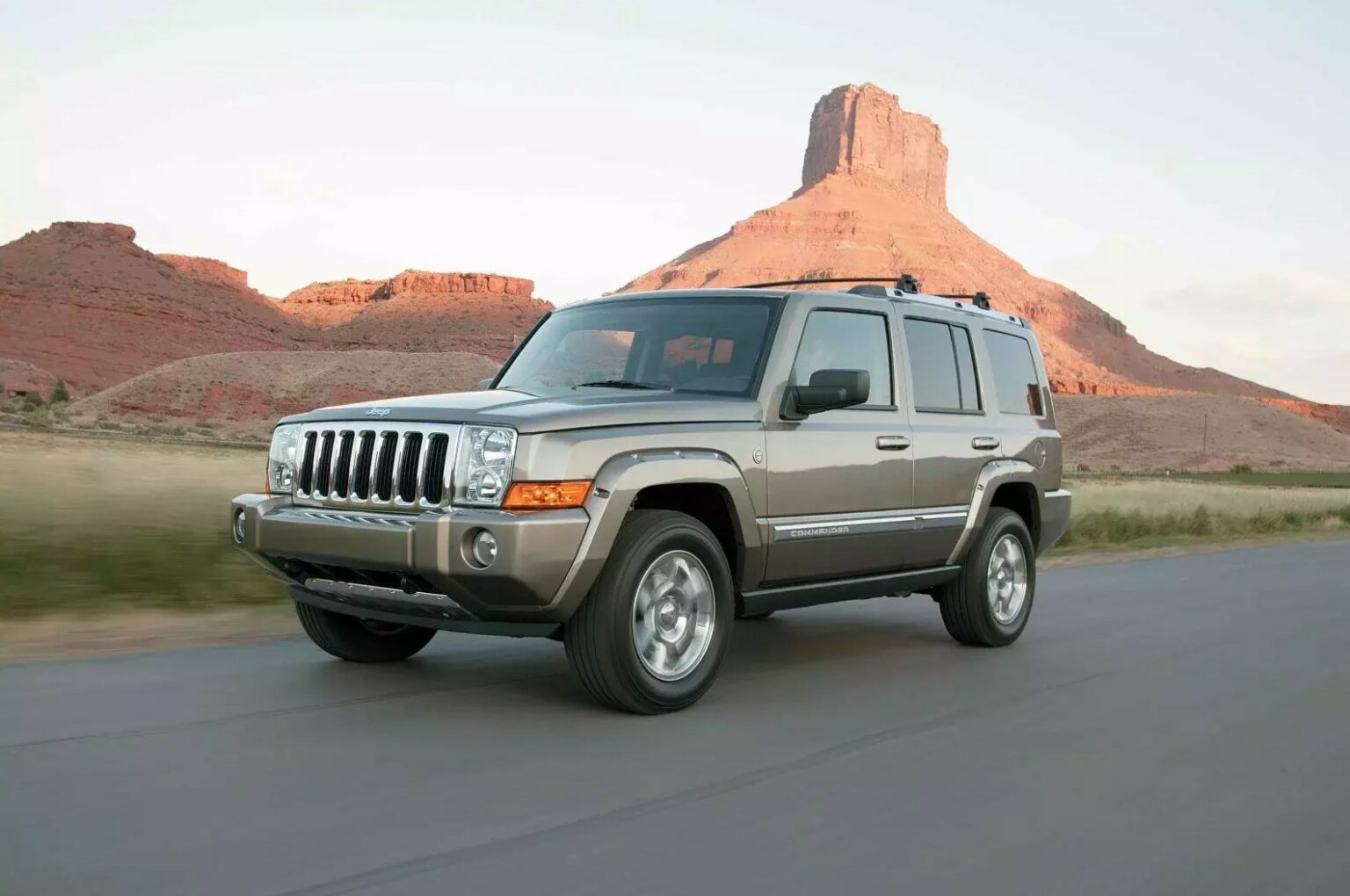 Jeep commander xk