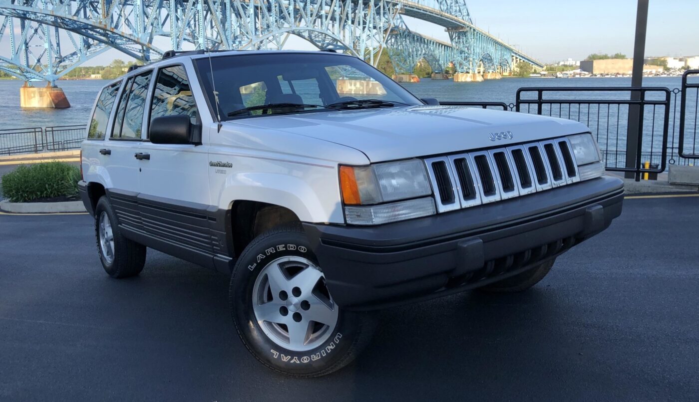 what is this little display for? (97 ZJ limited) : r/Jeep