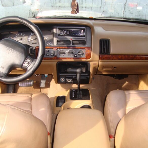 1999 jeep wj grand cherokee interior