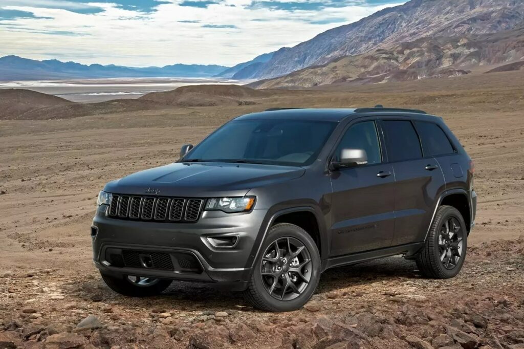 4th Generation Jeep WK2 Grand Cherokee Guide | JeepSpecs.com