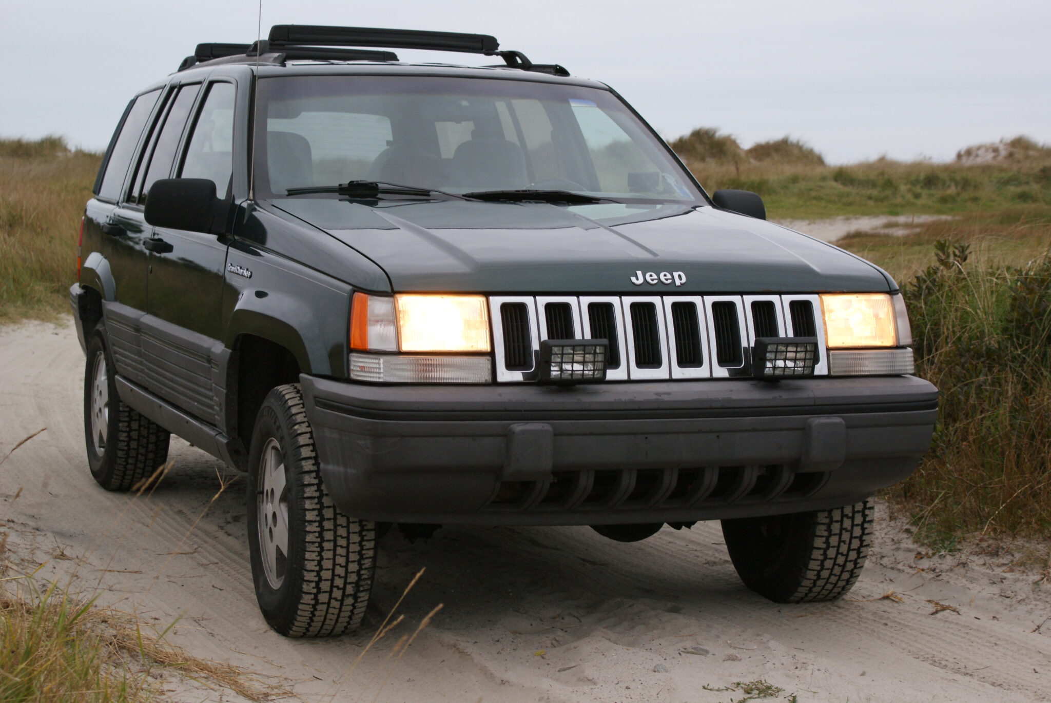 1994 Jeep Grand Cherokee (ZJ) Wallpapers - JeepSpecs.com