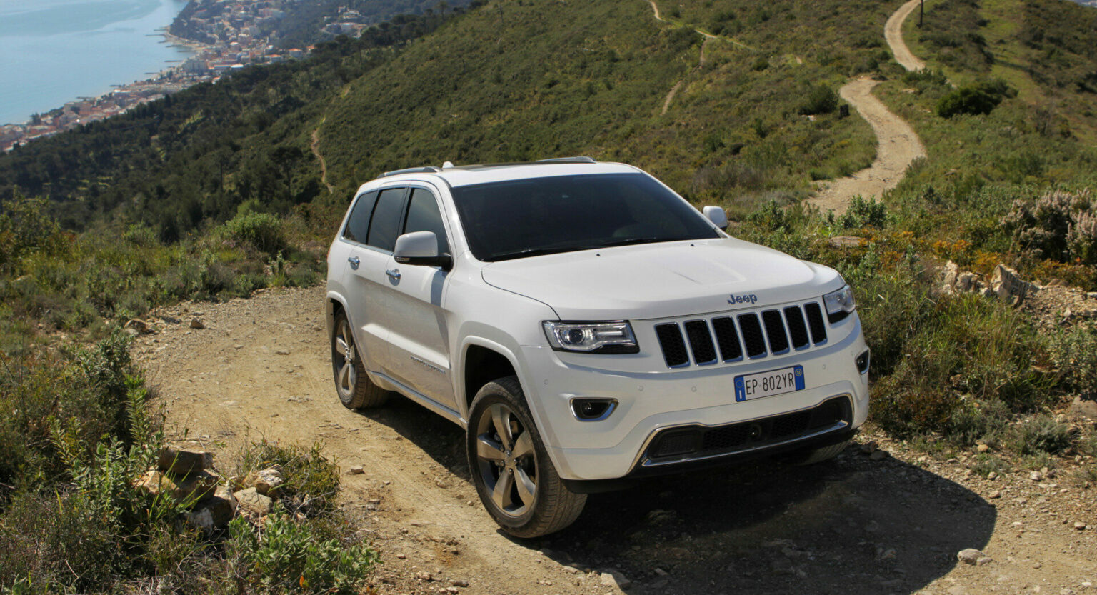 Jeep Grand Cherokee wk2 Р±РµР»С‹Р№