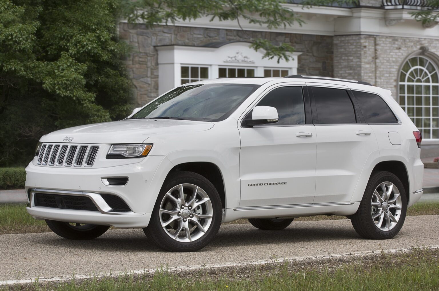 2016 Jeep Grand Cherokee Guide