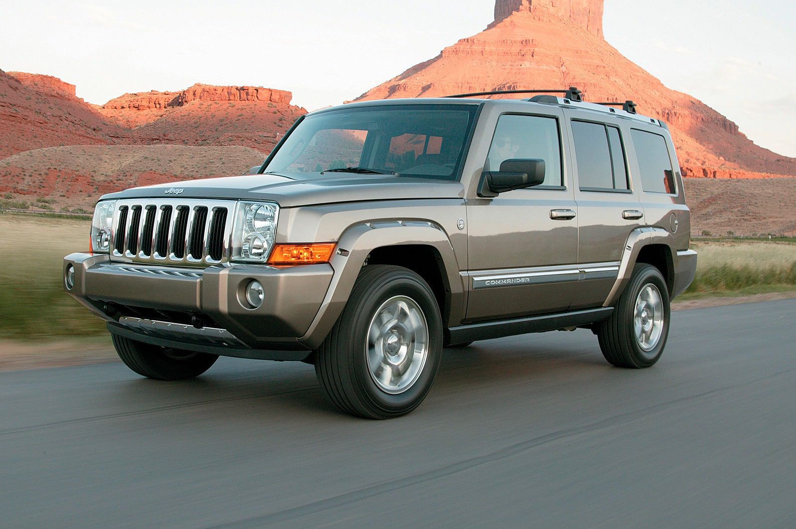 2006 Light Khaki Jeep Commander