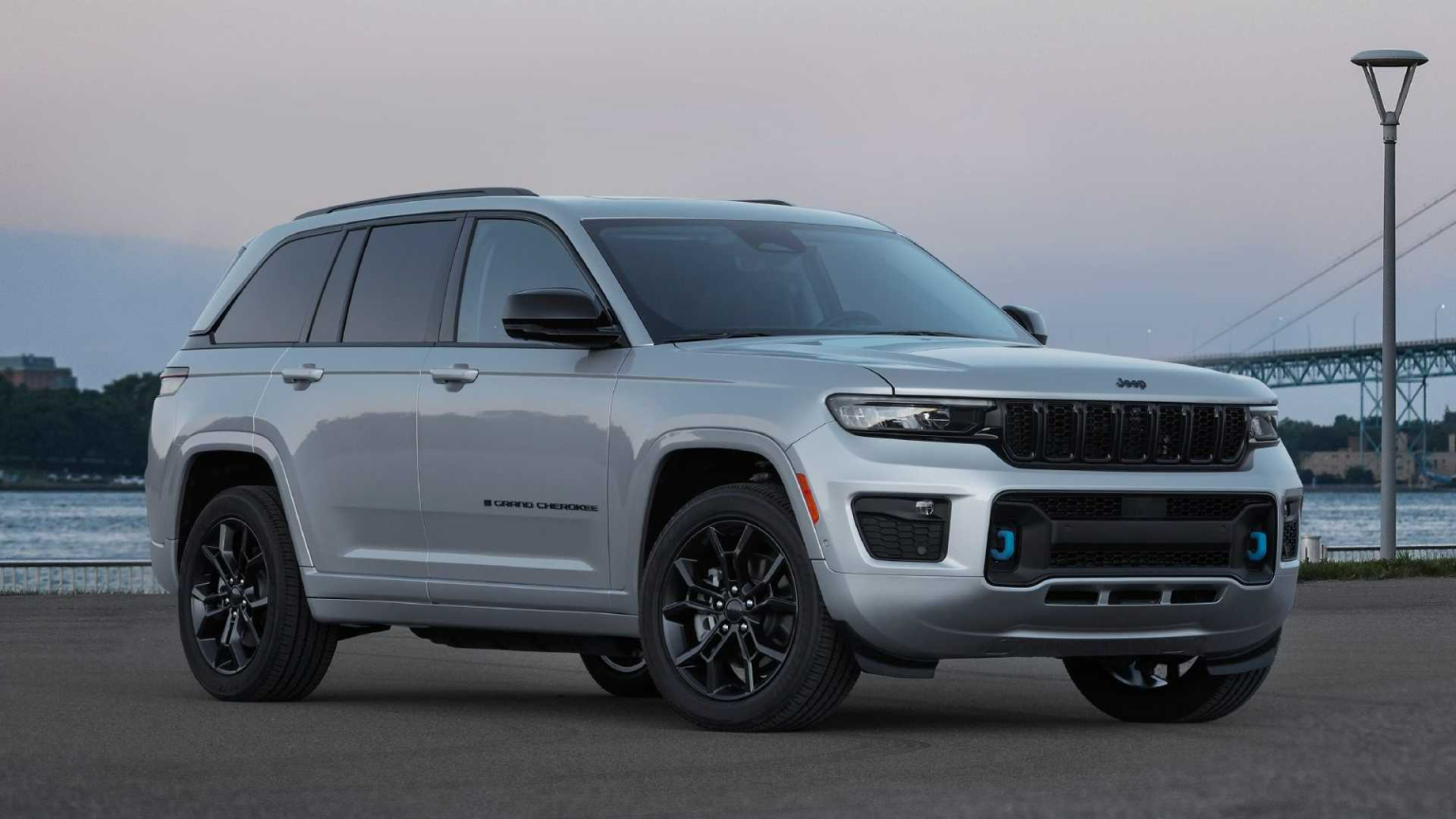 5th Generation Jeep WL Grand Cherokee Guide | JeepSpecs.com