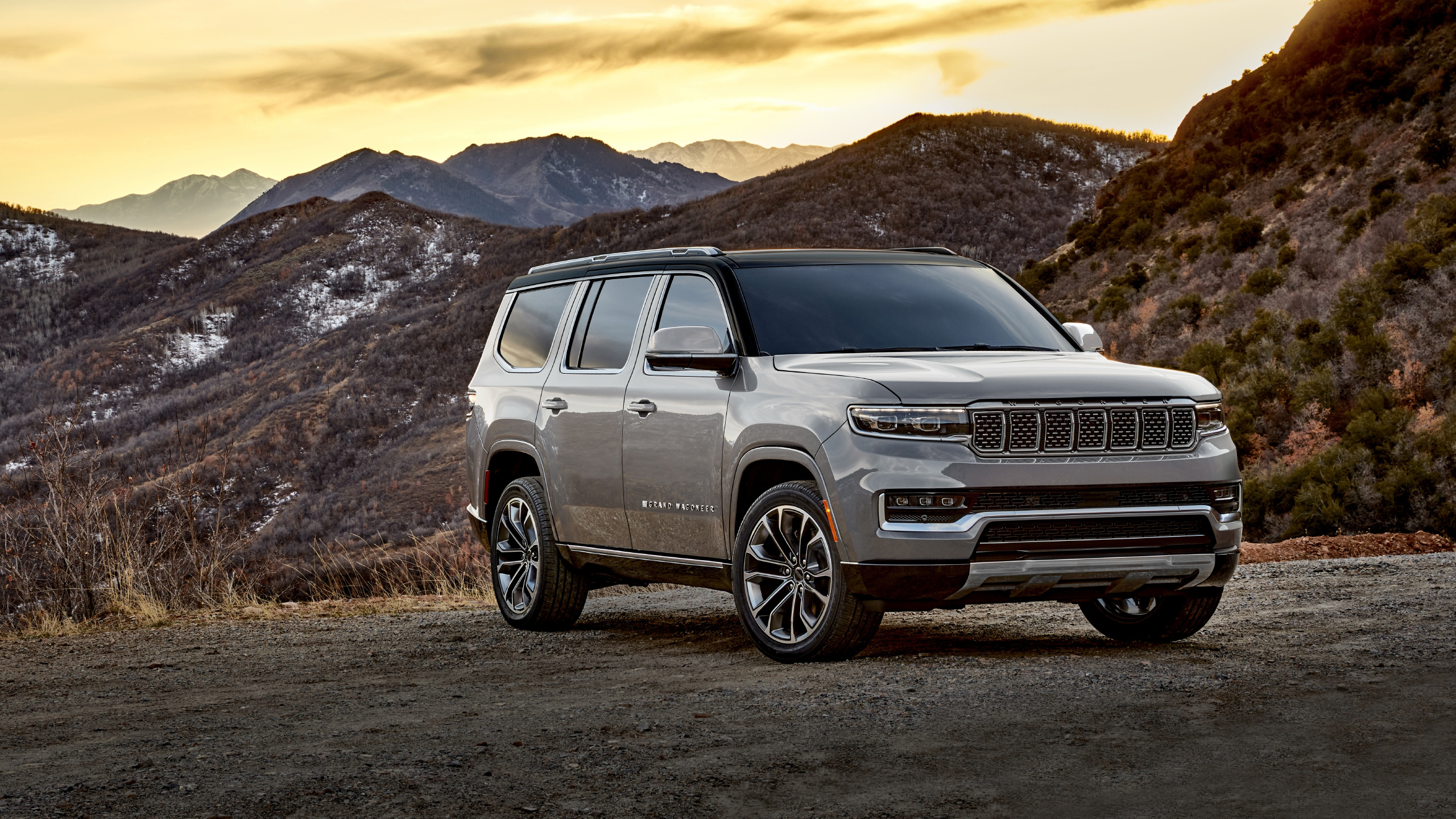 2025 Jeep Grand Wagoneer Reviews, Pricing, and Buying Guide