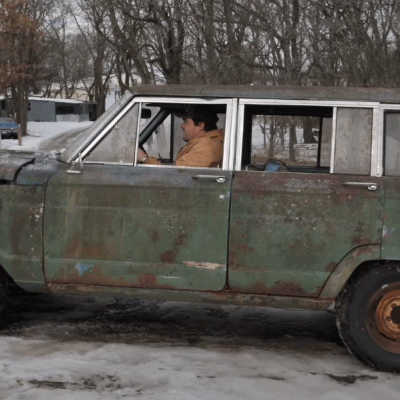 Jeep Wagoneer