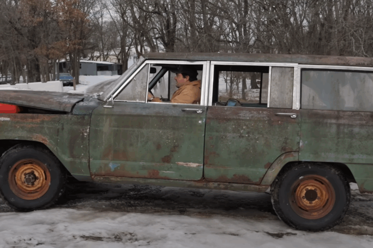 Jeep Wagoneer