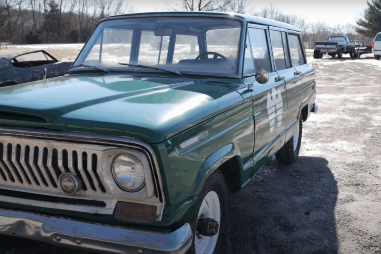 1968 Jeep Wagoneer